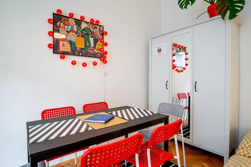 Blue Peace-Apartment With Free Parking In Center For 1-6 People Kraków Eksteriør billede