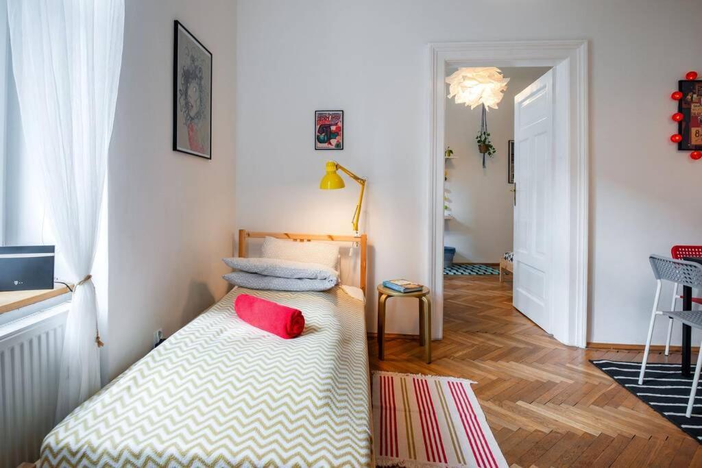 Blue Peace-Apartment With Free Parking In Center For 1-6 People Kraków Eksteriør billede