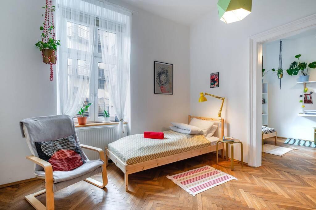 Blue Peace-Apartment With Free Parking In Center For 1-6 People Kraków Eksteriør billede