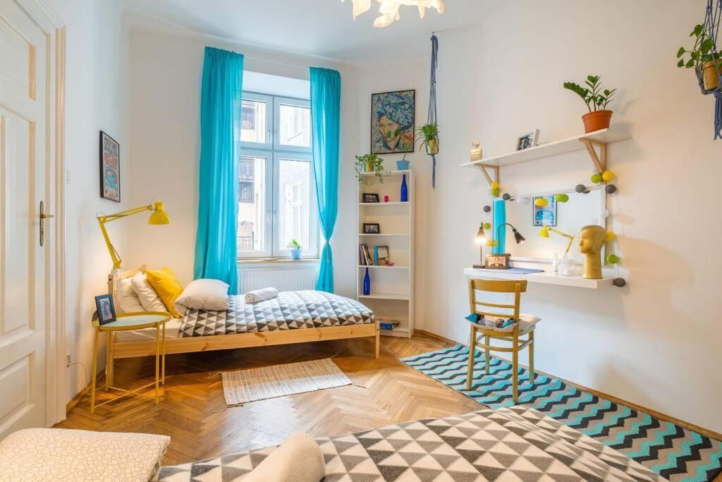 Blue Peace-Apartment With Free Parking In Center For 1-6 People Kraków Eksteriør billede