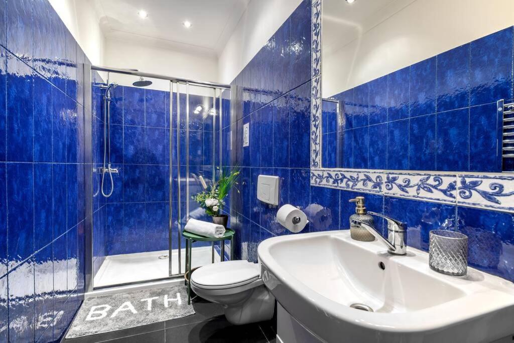 Blue Peace-Apartment With Free Parking In Center For 1-6 People Kraków Eksteriør billede